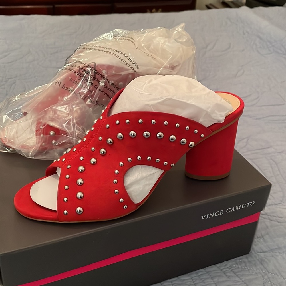 Studded suede shoes 🔥🔥 Vince Camuto
